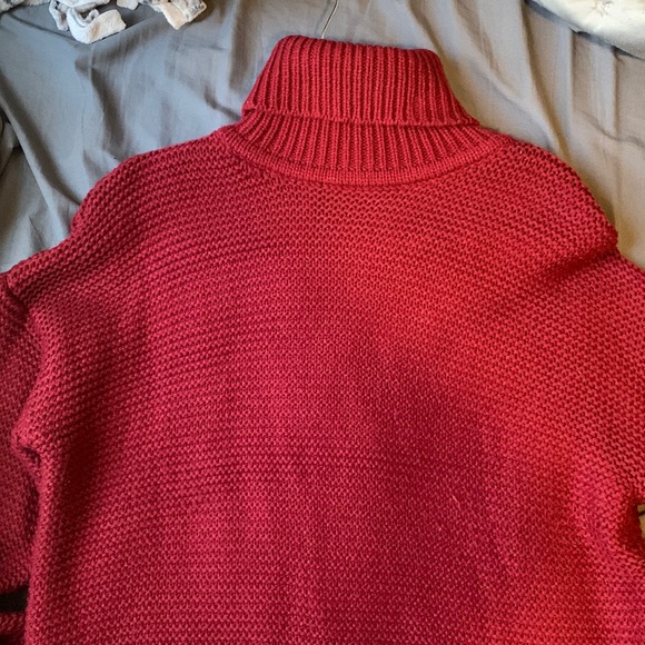 Red LF Turtle Neck Sweater - Picture 1 of 2